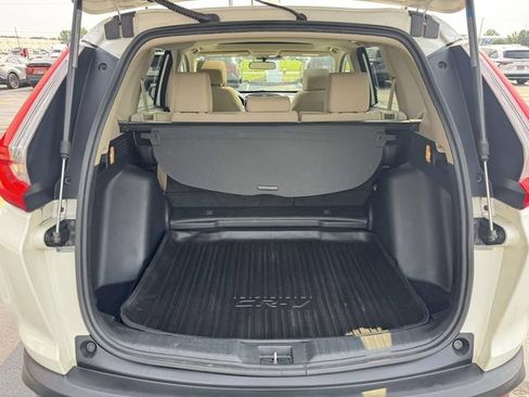 Used 2017 Honda CR-V EX image 10