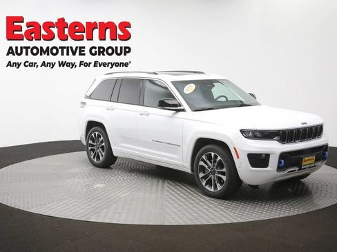 Used 2022 Jeep Grand Cherokee Overland AWD/4WD image 53