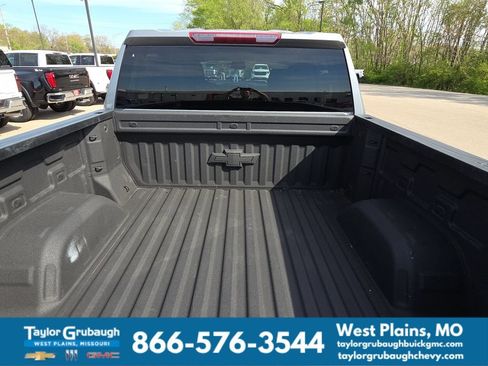 Used 2023 Chevrolet Silverado 1500 Custom Trail Boss AWD/4WD image 8