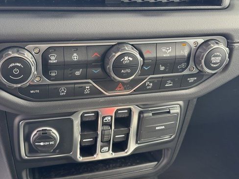 New 2025 Jeep Wrangler Sahara w/ Safety Group image 20