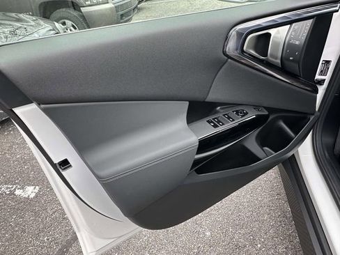 New 2026 BMW X3 xDrive30 w/ Premium Package image 13