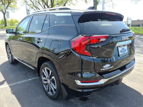 Used 2020 GMC Terrain Denali w/ Denali Premium Package AWD/4WD image 5