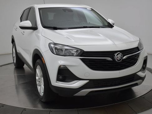 Used 2023 Buick Encore GX Preferred w/ Cold Weather Comfort Package AWD/4WD image 11