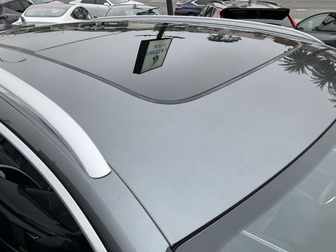 Used 2019 Audi e-tron Prestige w/ Prestige Package image 72