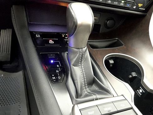 Certified 2022 Lexus RX 350 FWD w/ Premium Package image 16