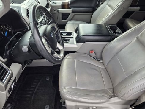 Certified 2017 Ford F150 Lariat image 12