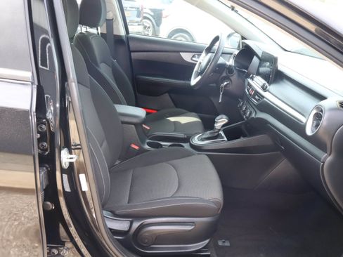 Used 2024 Kia Forte LXS FWD image 22