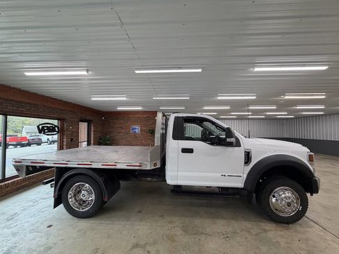 Used 2021 Ford F550 4x4 Regular Cab Super Duty image 4