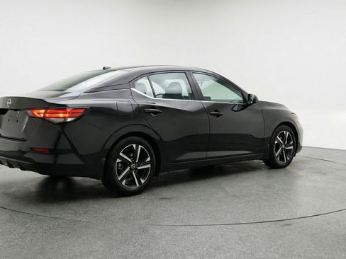 Used 2025 Nissan Sentra SV FWD image 9
