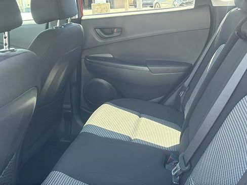 Used 2018 Hyundai Kona SEL FWD image 28