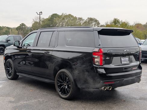 Used 2024 Chevrolet Suburban RST w/ Sport Performance Package image 7