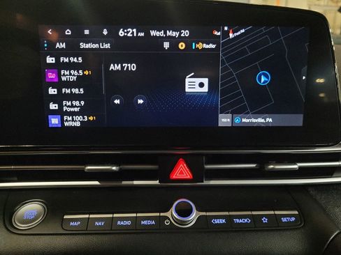 Used 2023 Hyundai Elantra SEL w/ Convenience Package FWD image 25