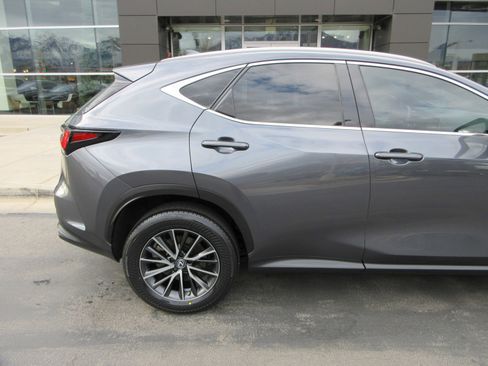 Used 2023 Lexus NX 250 FWD w/ Premium Package image 10