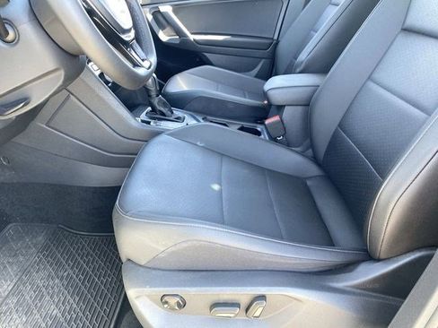 Used 2020 Volkswagen Tiguan SEL AWD/4WD image 17