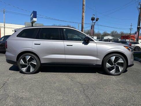 New 2026 Volvo EX90 Ultra image 8