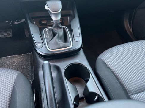 Used 2025 Kia Soul LX w/ LX Technology Package image 39