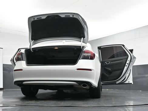 Used 2025 Honda Civic Sport image 29