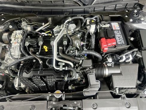 Used 2025 Nissan Altima 2.5 SV FWD image 30