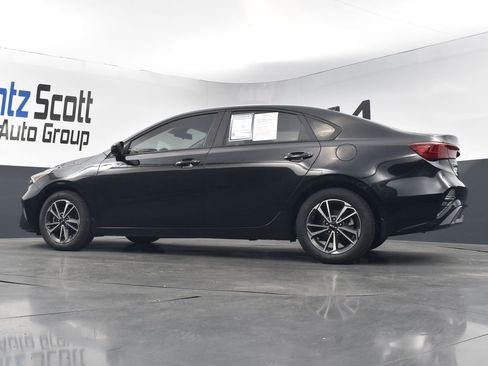 Certified 2022 Kia Forte LXS FWD image 19