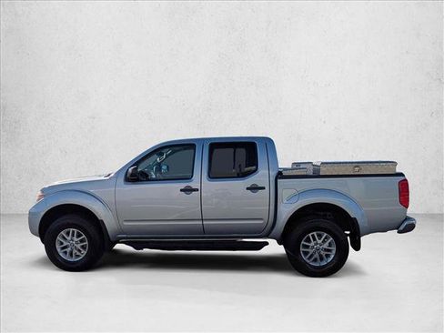 Used 2019 Nissan Frontier SV image 8