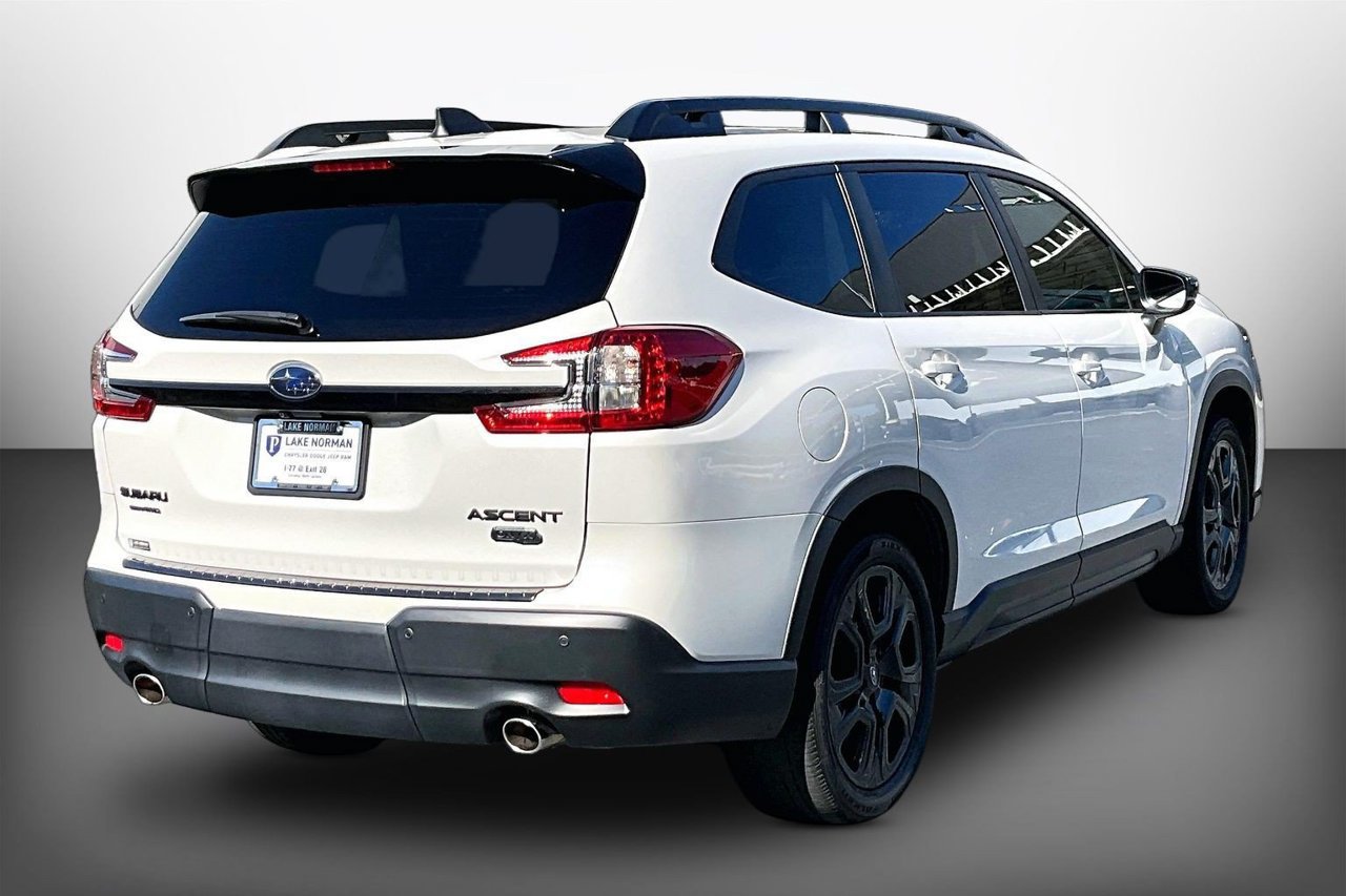 Used 2024 Subaru Ascent Onyx Edition Limited AWD/4WD image 8