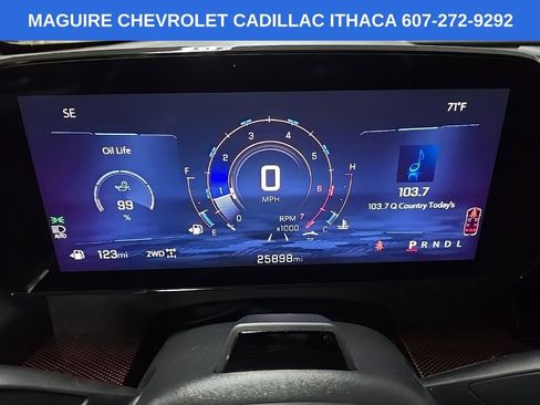 Used 2024 Chevrolet Traverse Z71 w/ Enhanced Driving Package AWD/4WD image 22
