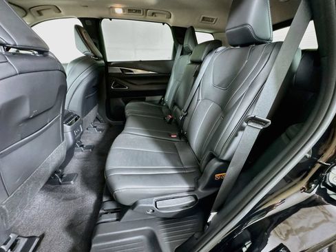 Certified 2026 INFINITI QX60 Luxe w/ Cargo Package AWD/4WD image 33