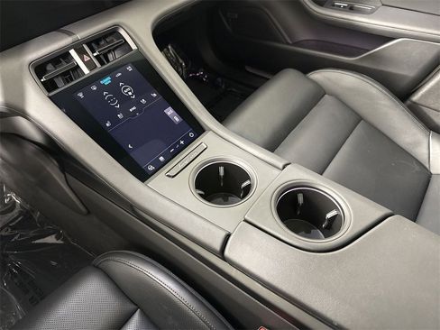 Certified 2024 Porsche Taycan 4S image 33