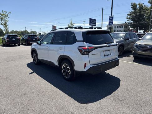 Used 2026 Subaru Forester Premium AWD/4WD image 6