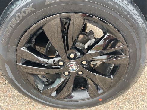 Used 2024 Buick Encore GX Sport Touring image 23