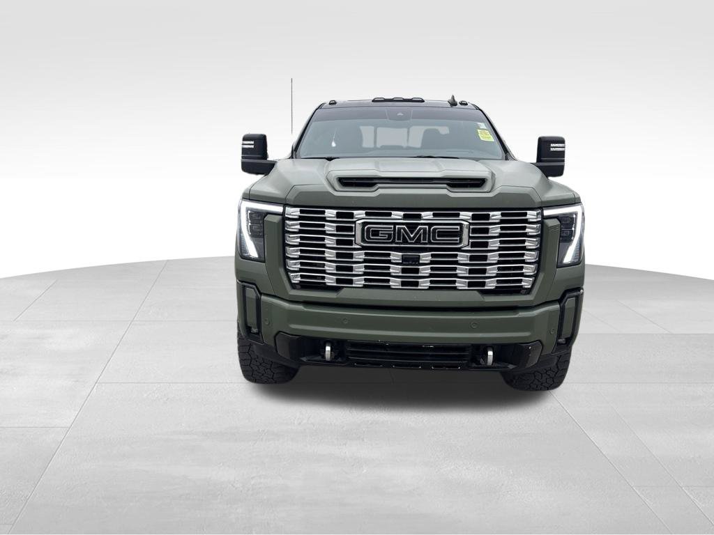 Used 2024 GMC Sierra 2500 Denali w/ Denali Reserve Package AWD/4WD image 10