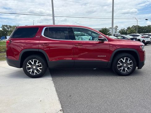 Used 2021 GMC Acadia SLE FWD image 4