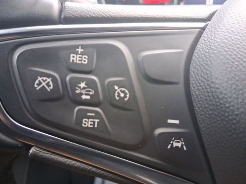 Used 2024 Chevrolet Equinox LT image 23