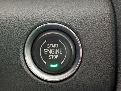 Used 2025 GMC Acadia Elevation image 24