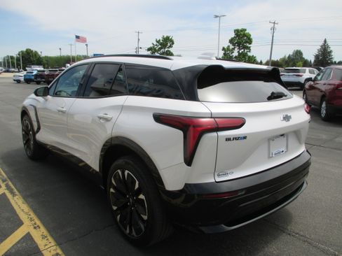 Used 2025 Chevrolet Blazer EV RS AWD/4WD image 5