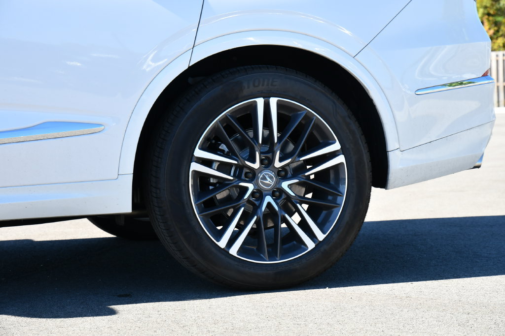 Used 2026 Acura MDX w/ Advance Package AWD/4WD image 15