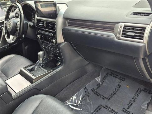Used 2023 Lexus GX 460 Luxury w/ Accessory Package AWD/4WD image 20