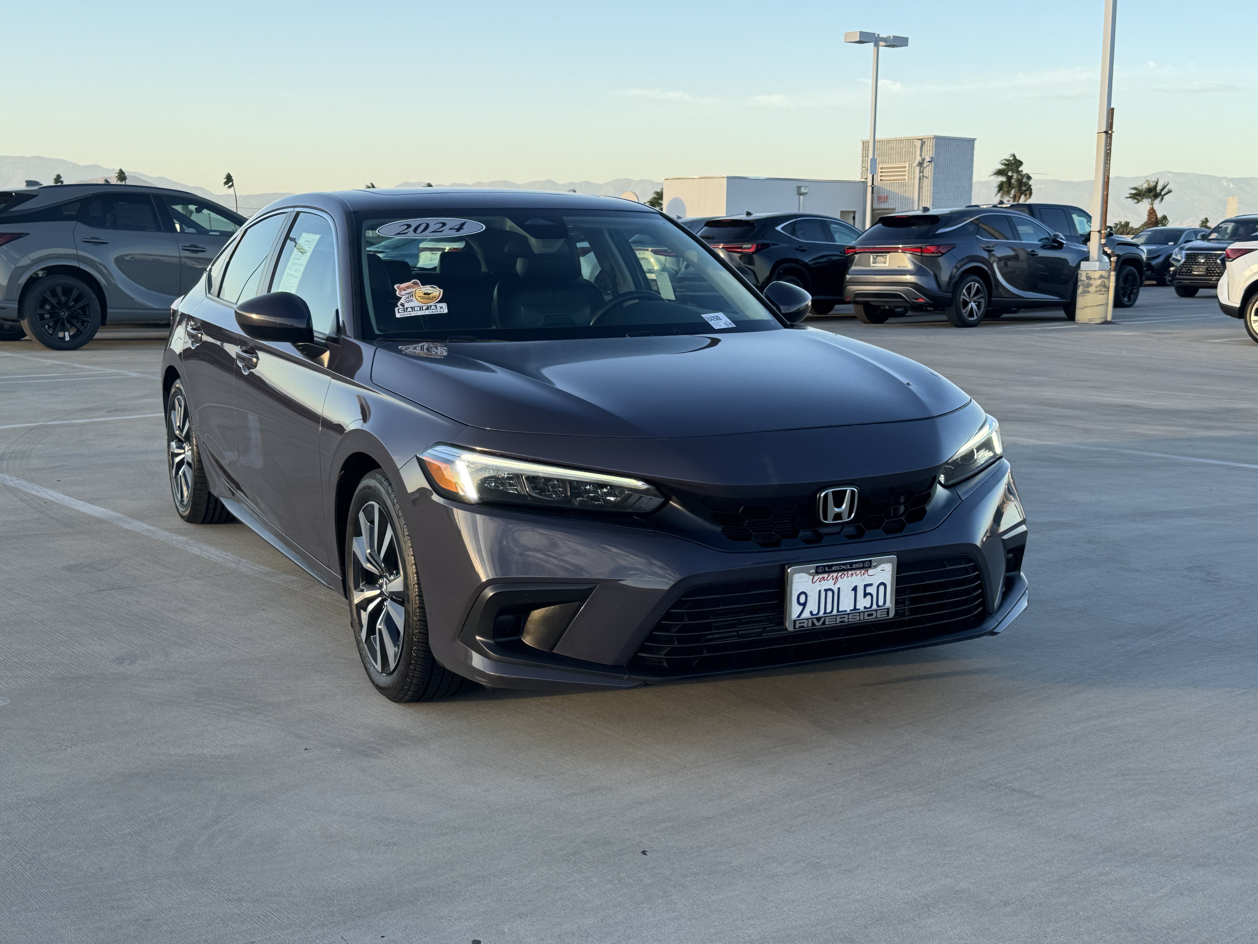 Used 2024 Honda Civic EX-L image 2
