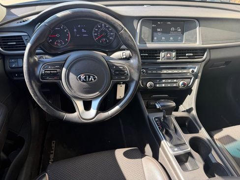 Used 2018 Kia Optima S image 10