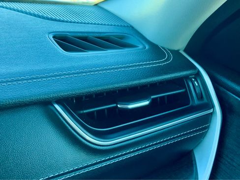 Used 2023 Jeep Grand Cherokee Limited image 49