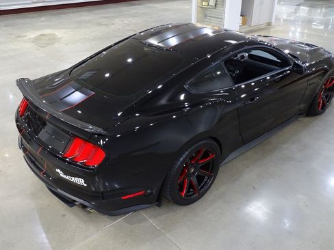 Used 2018 Ford Mustang GT RWD image 14