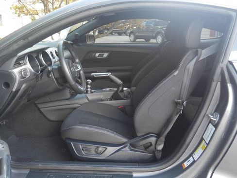 Certified 2021 Ford Mustang GT RWD image 3