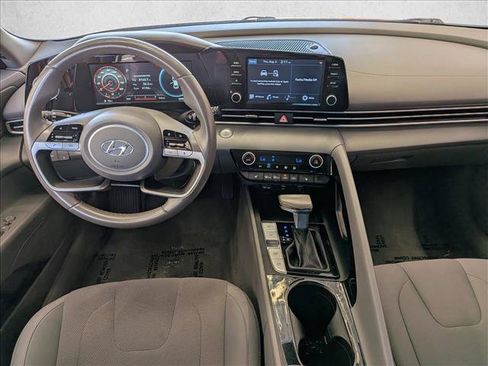 Used 2021 Hyundai Elantra SEL w/ Convenience Package FWD image 22
