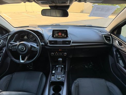 Used 2018 MAZDA MAZDA3 Grand Touring FWD image 21
