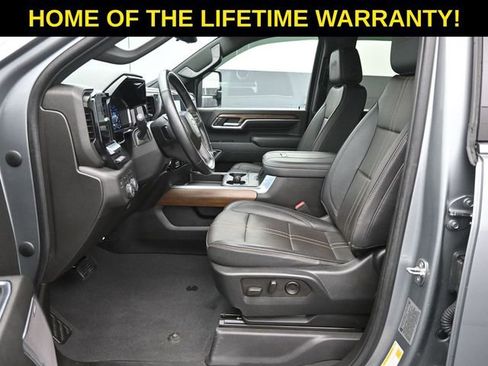 Used 2024 Chevrolet Silverado 3500 High Country w/ Technology Package image 14