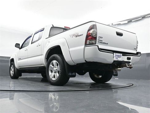 Used 2013 Toyota Tacoma 4x4 Double Cab image 25
