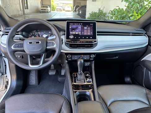 Used 2025 Jeep Compass Limited AWD/4WD image 34