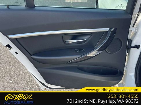 Used 2017 BMW 330i Sedan RWD image 31