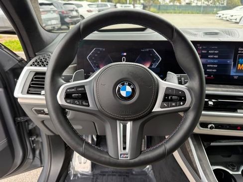 Certified 2023 BMW X7 M60i w/ Executive Package image 24