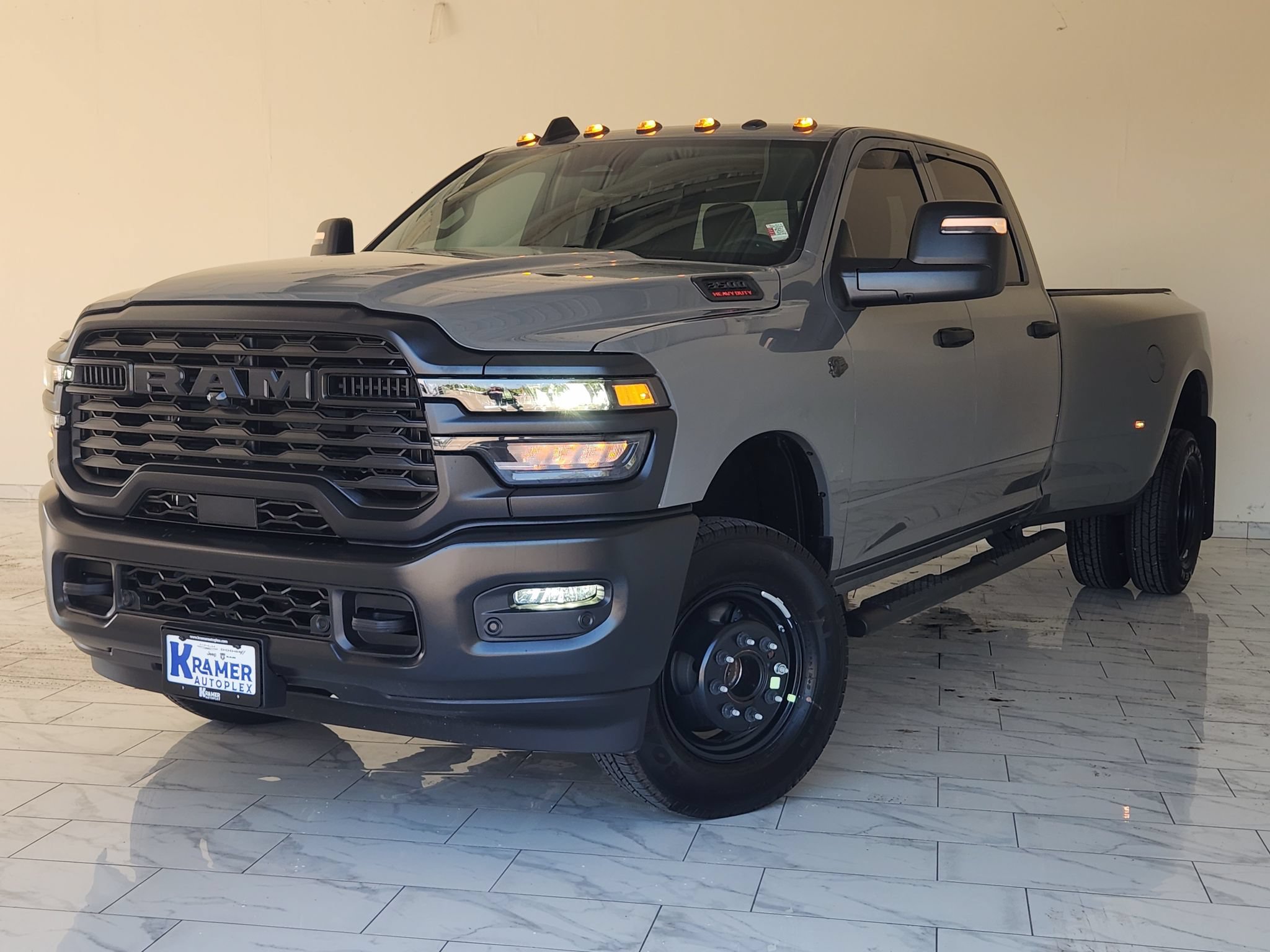 Used 2027 RAM 3500 Tradesman AWD/4WD image 1
